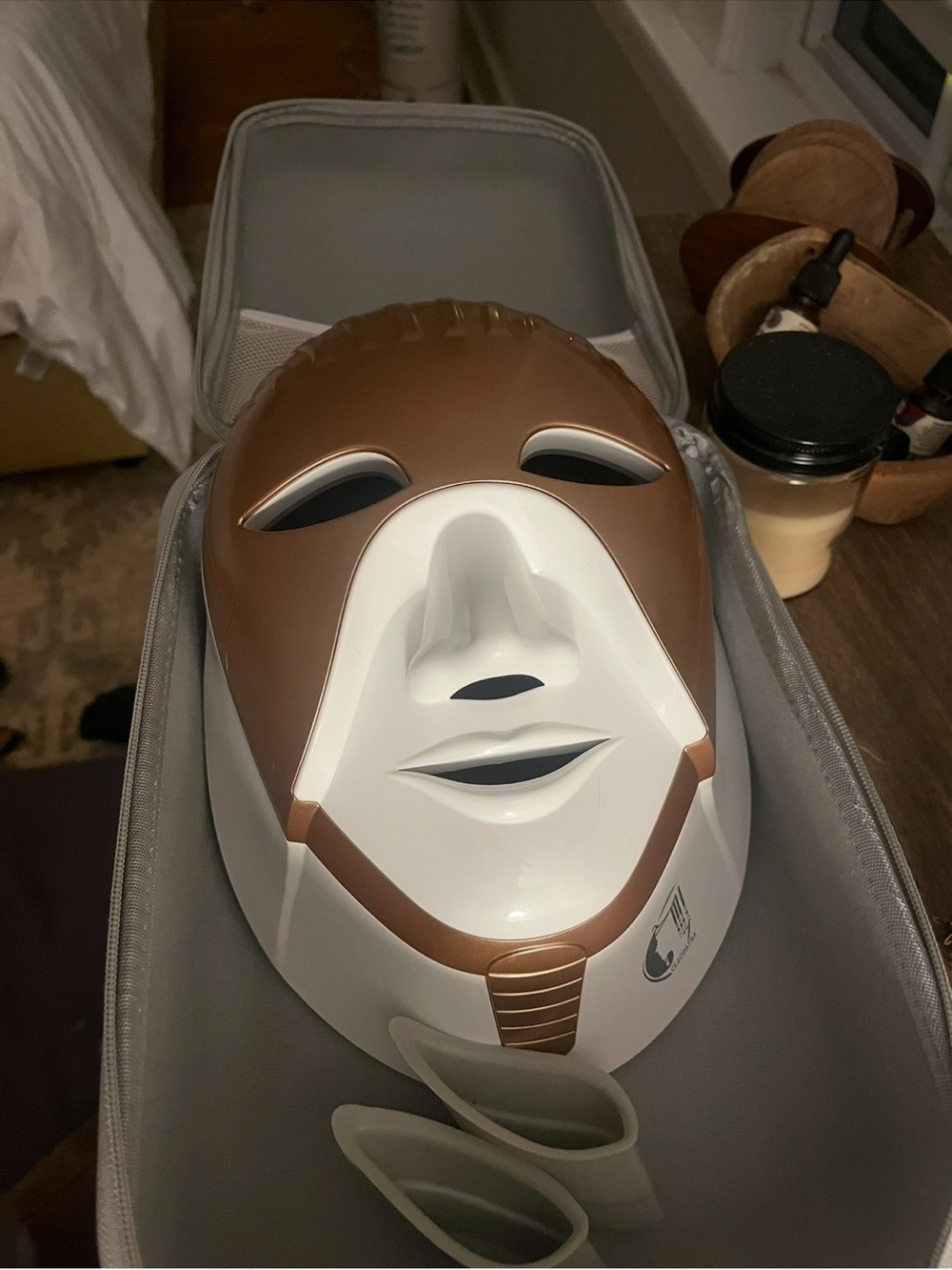 Light therapy facial mask/Cleopatra